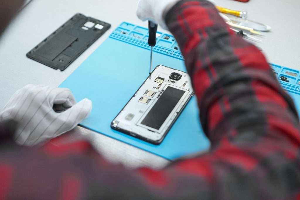 Professionelle Samsung Galaxy Reparaturen mit 6 Monaten Garantie in Darmstadt. Akkuwechsel, Wasserschadenreparatur, Datenrettung und mehr!
